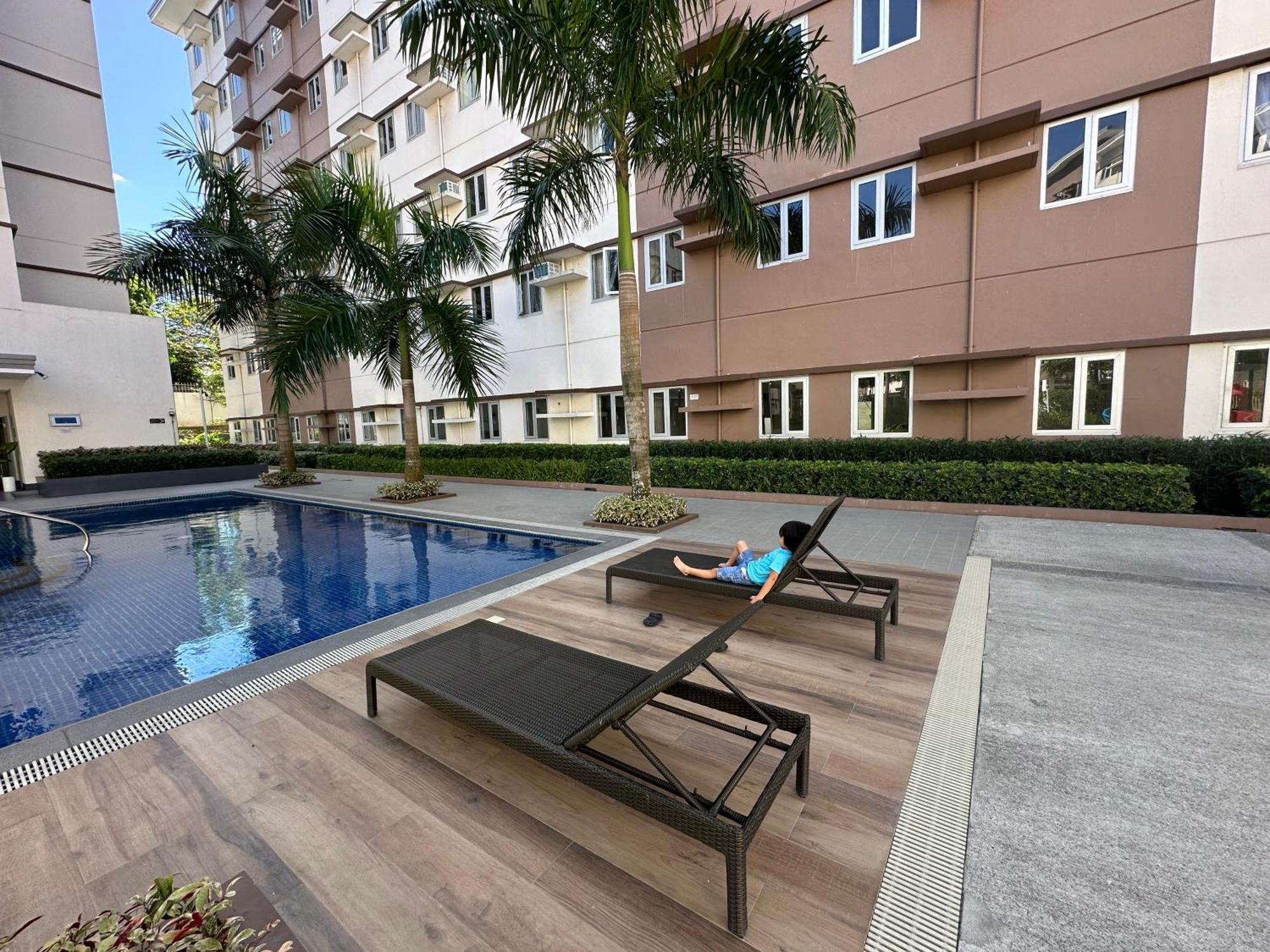 Starlight Suites Trece Martires Zewnętrze zdjęcie