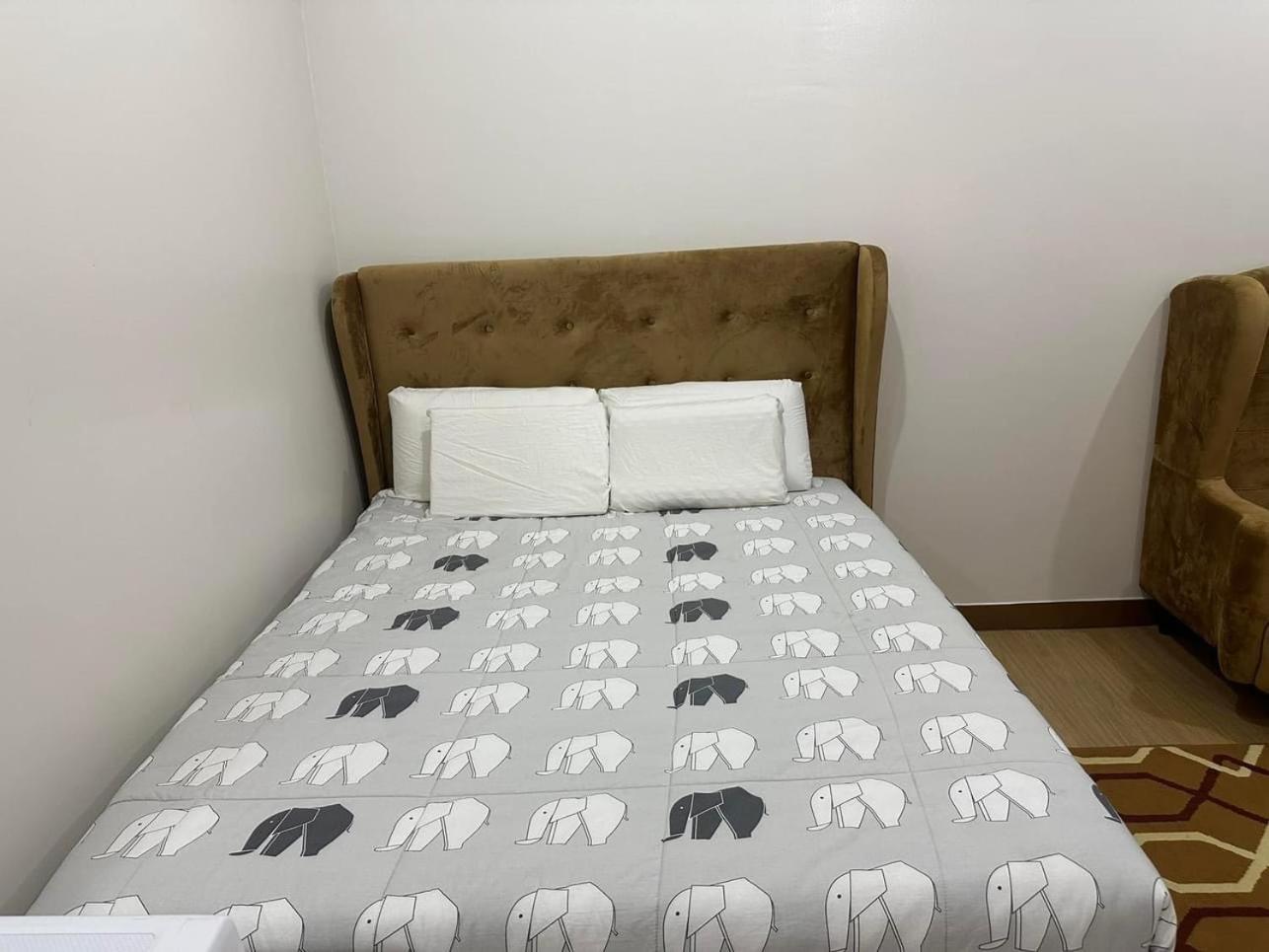 Starlight Suites Trece Martires Zewnętrze zdjęcie