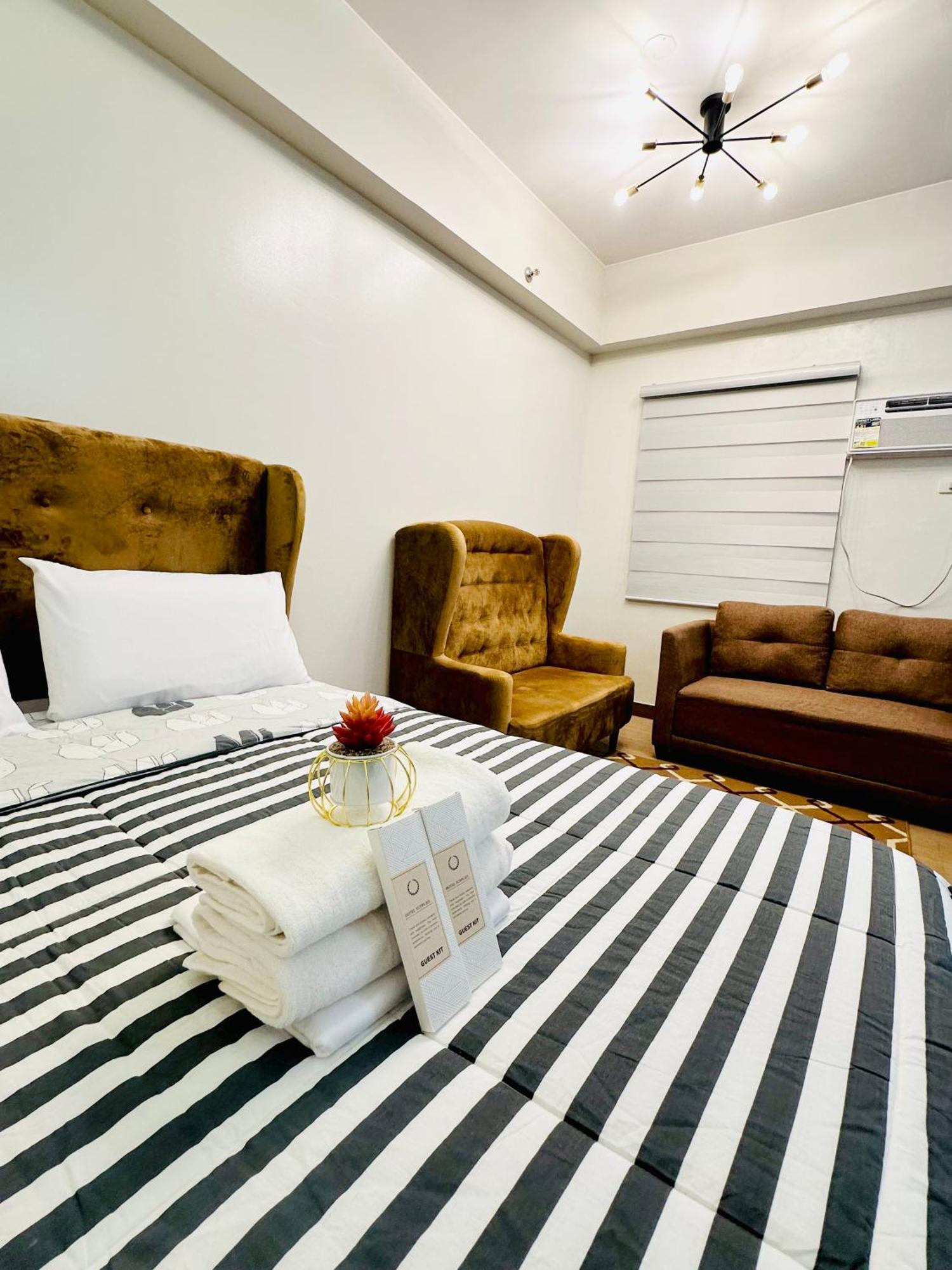 Starlight Suites Trece Martires Zewnętrze zdjęcie