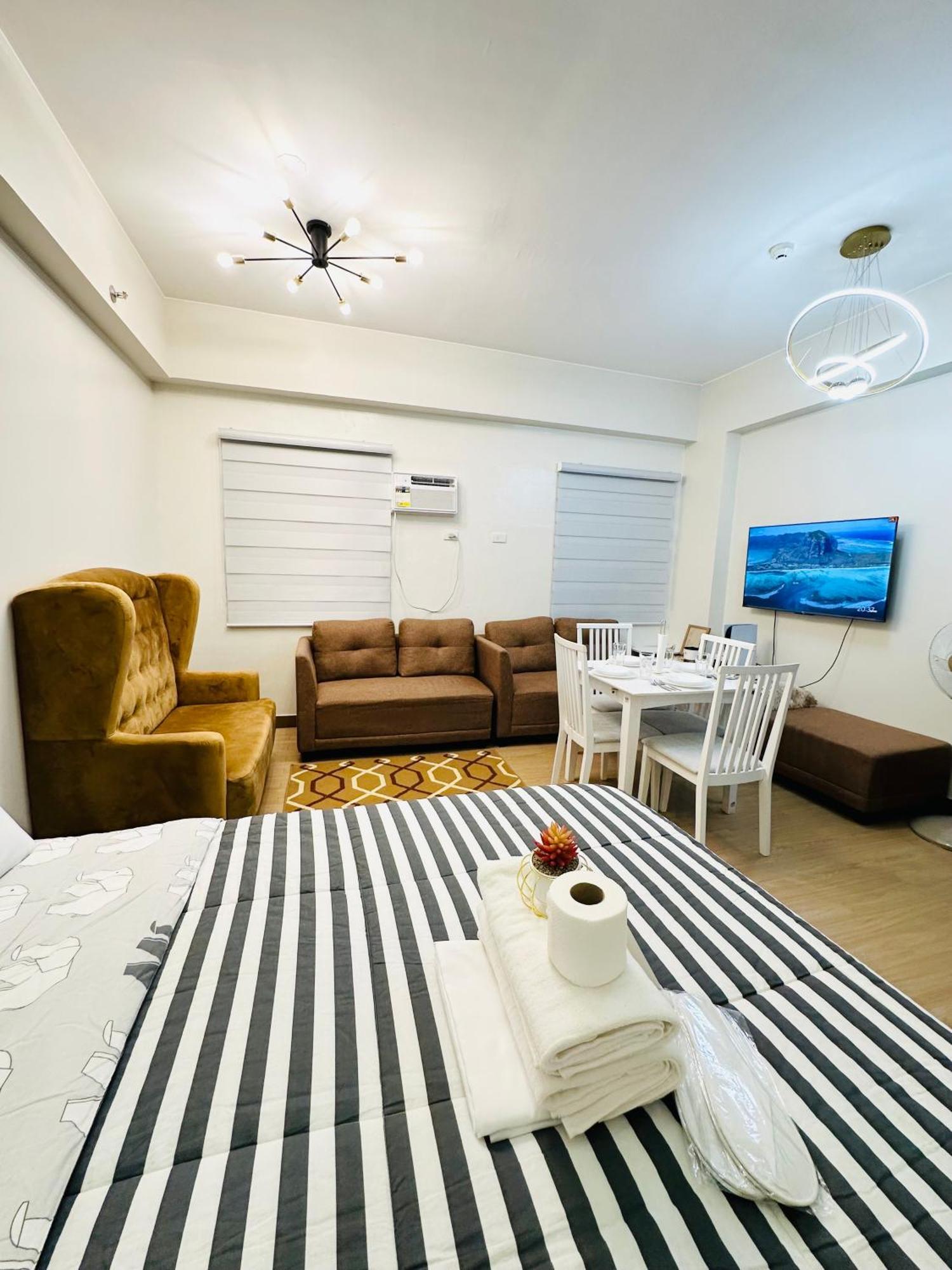 Starlight Suites Trece Martires Zewnętrze zdjęcie