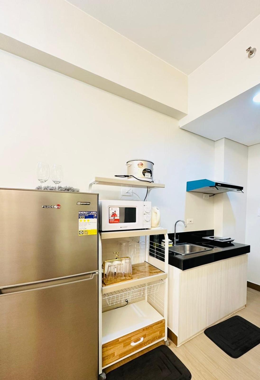 Starlight Suites Trece Martires Zewnętrze zdjęcie
