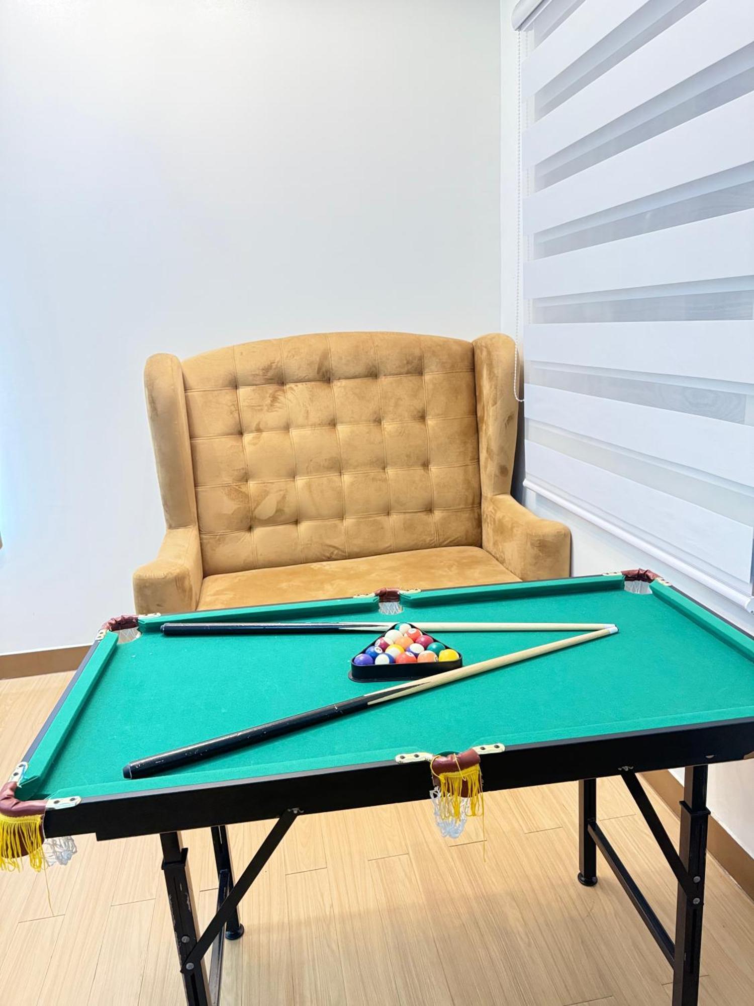 Starlight Suites Trece Martires Zewnętrze zdjęcie